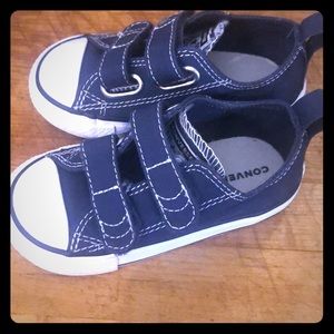 Toddler converse size 6
